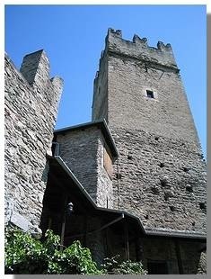 Il CASTELLO di BELLAGUARDA di Tovo santAgata